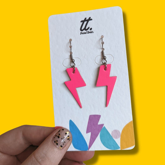 Mini neon pink cork lightning bolt earrings - Trend Tonic