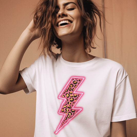 Electric pink leopard print lightning bolt crew neck t-shirt - Trend Tonic
