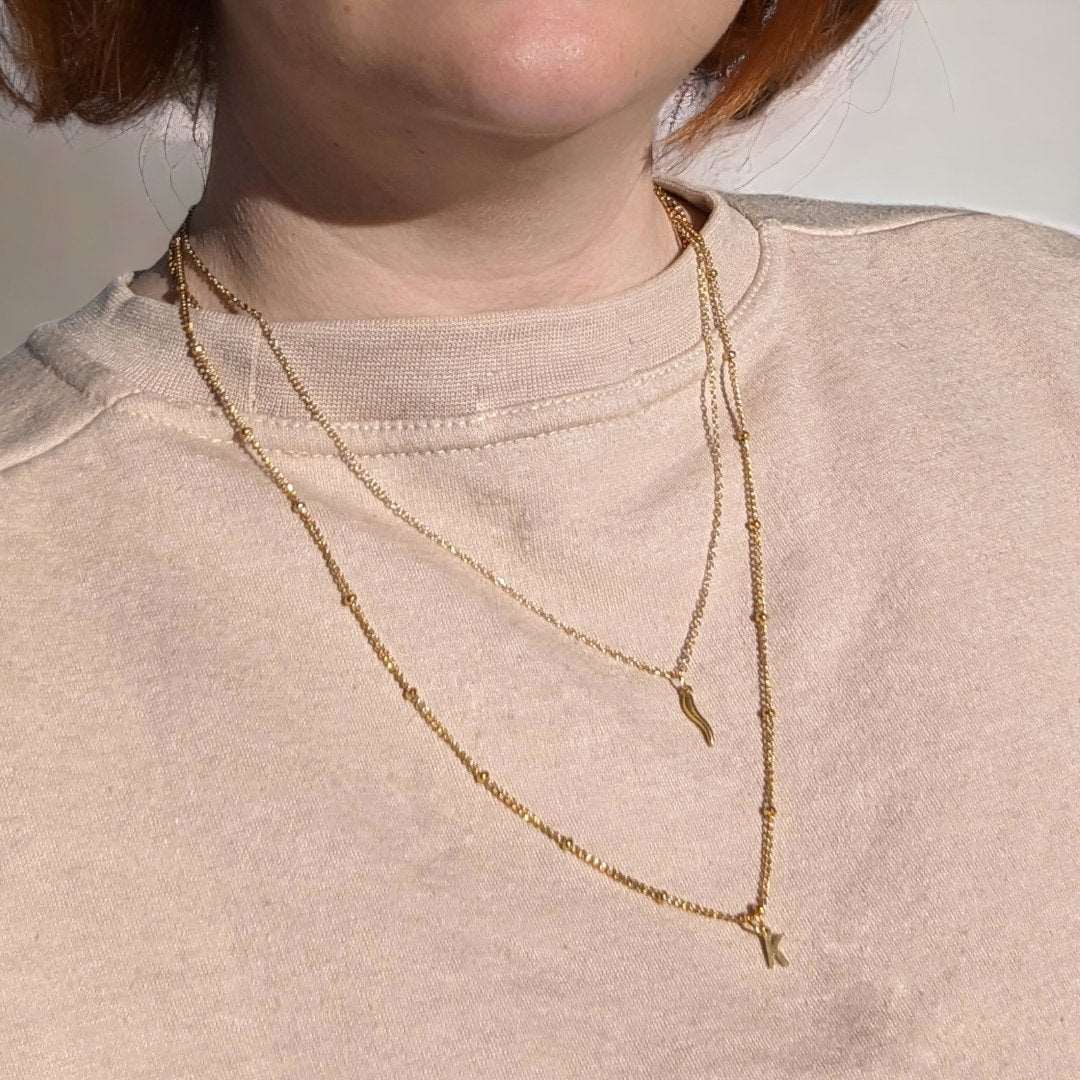 Gold initial letter charm - Trend Tonic