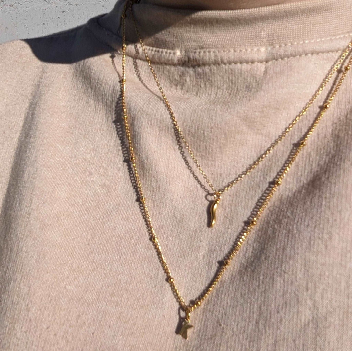 Gold initial letter charm - Trend Tonic