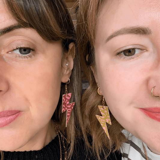 Green and blush leopard print lightning bolt cork earrings - Trend Tonic