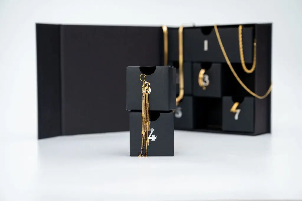 M. Elizabeth Jewellery 7 - Day Advent Calendar – Gold or Silver - Trend Tonic
