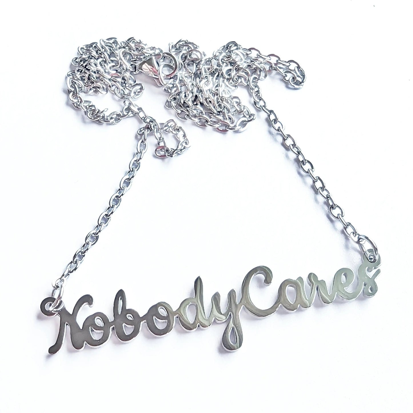 Nobody Cares necklace - Trend Tonic
