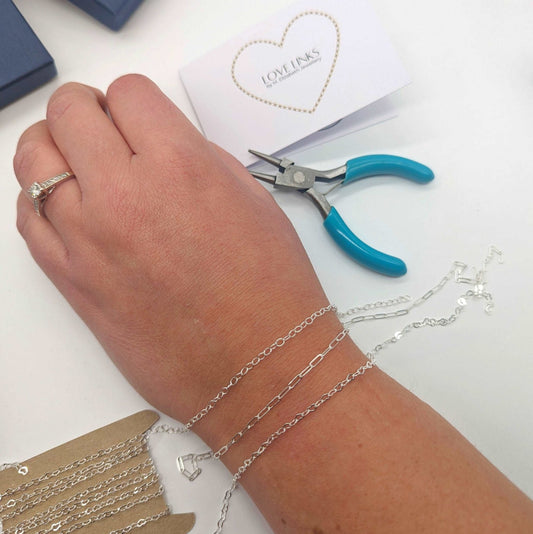 Silver cable chain love links permanent bracelet kit - Trend Tonic