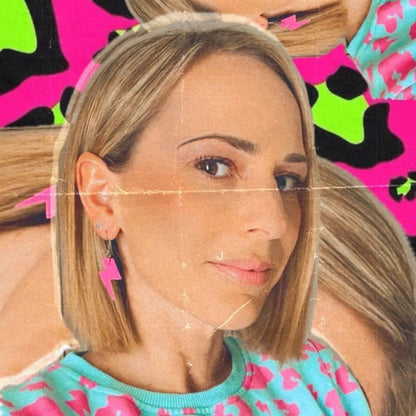 Mini neon pink cork lightning bolt earrings - Trend Tonic