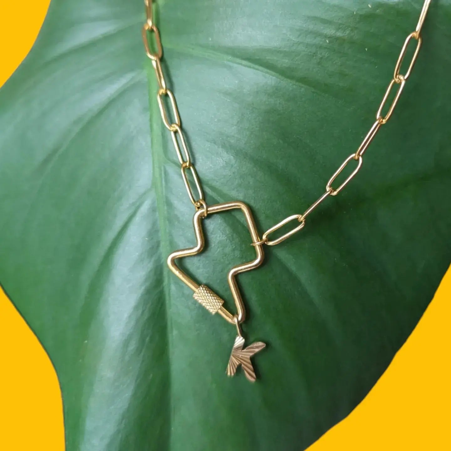 Lightning bolt charm collector necklace Trend Tonic