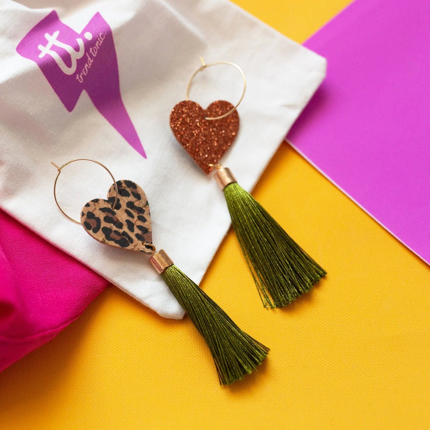 Copper glitter and olive tassel earrings - Trend Tonic