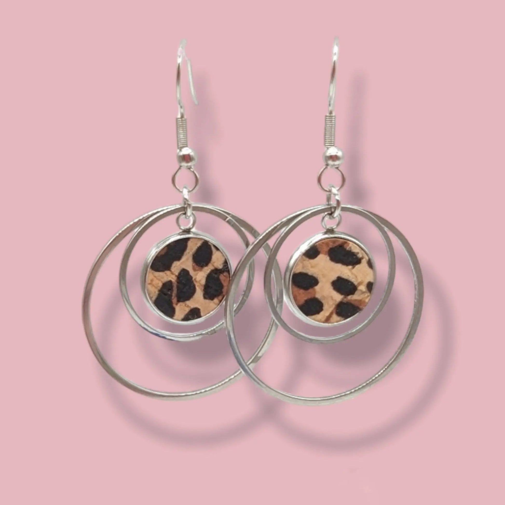 Cork and steel hoop earrings - Trend Tonic