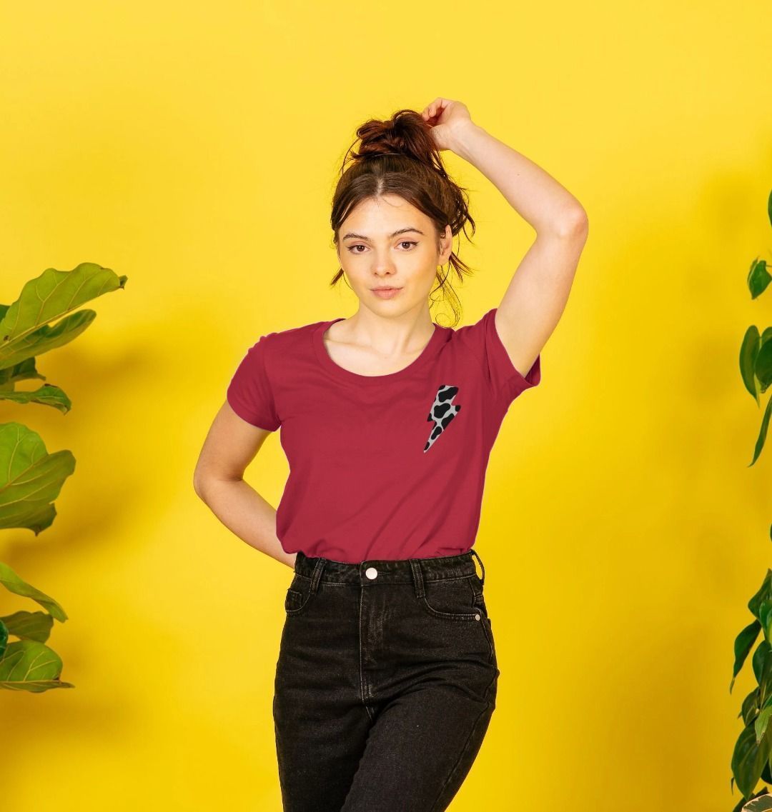 Cow print lightning bolt scoop neck t-shirt - Trend Tonic