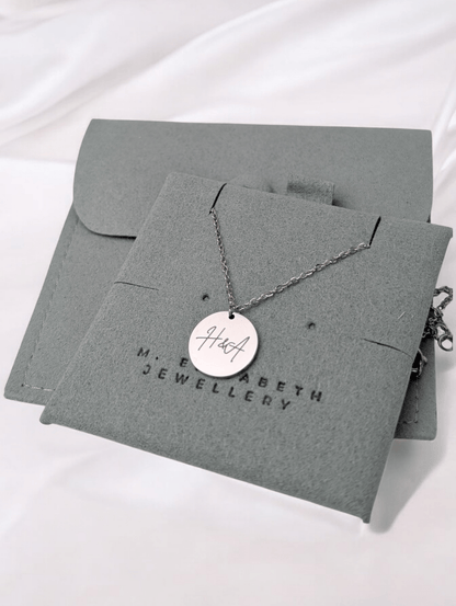Custom engraved disc necklace - Trend Tonic