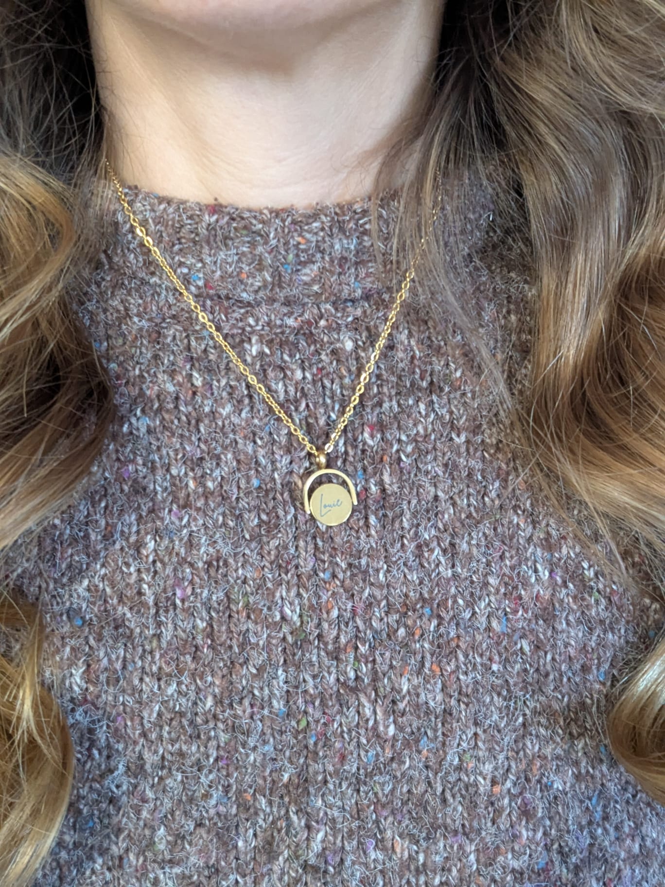 Custom Engraved Spinner Necklace - Trend Tonic