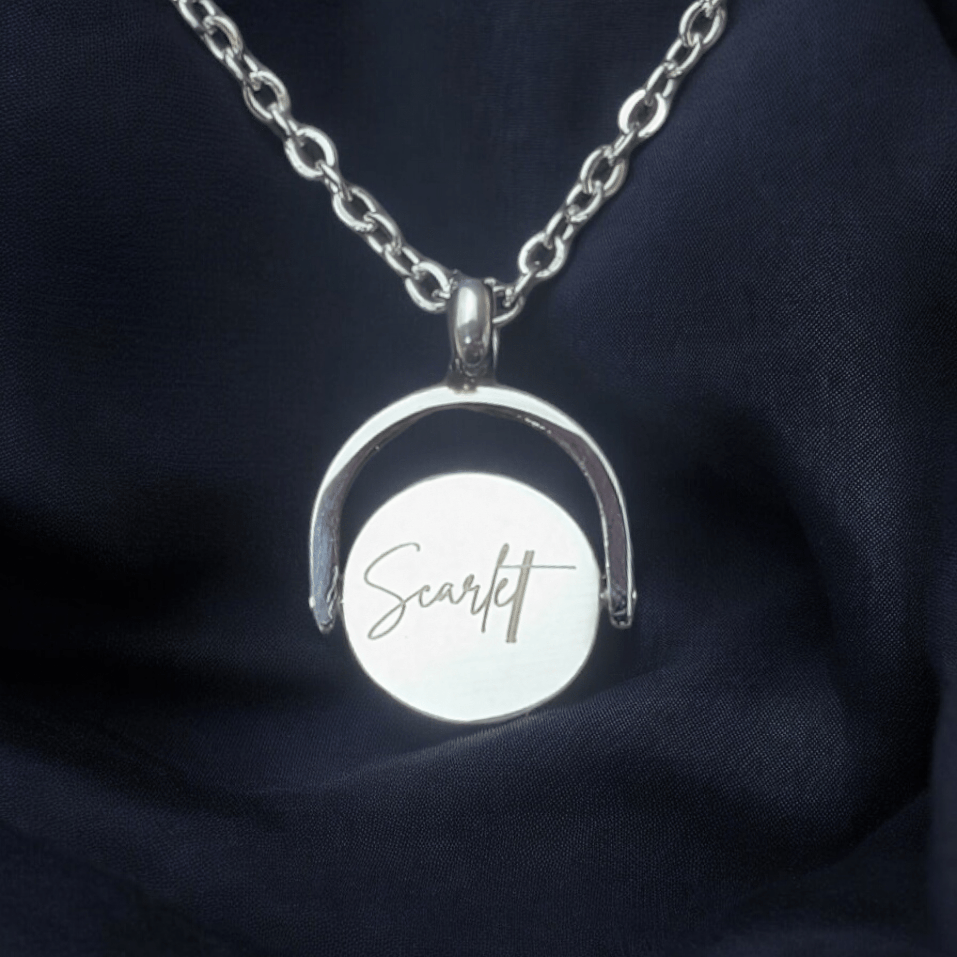 Custom Engraved Spinner Necklace - Trend Tonic