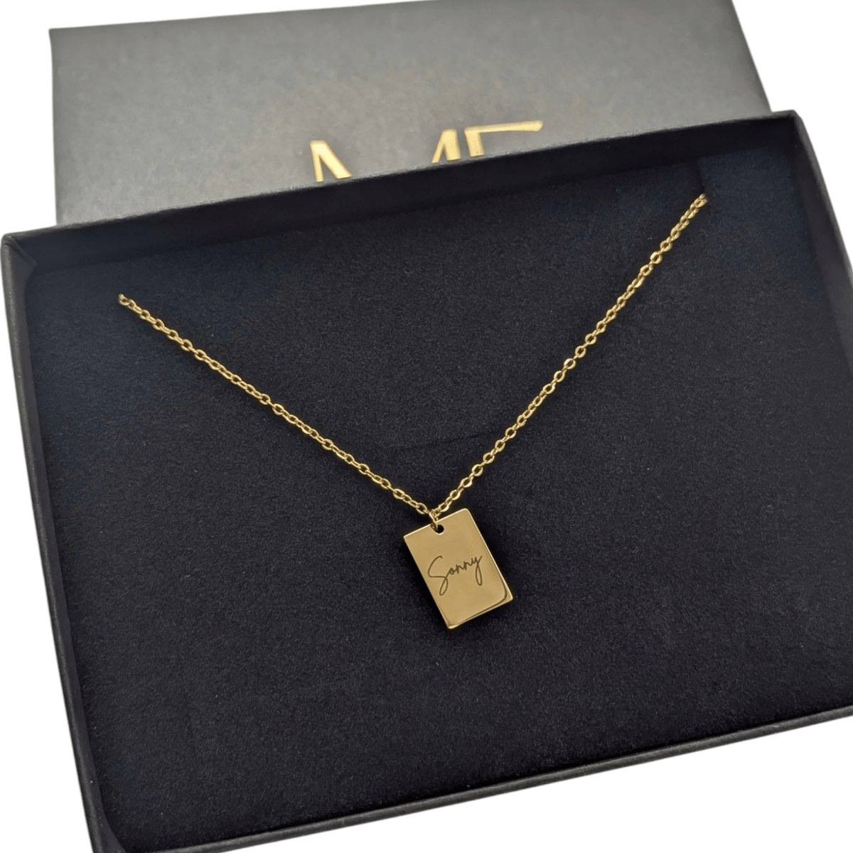 Custom engraved tiny tag necklace - Trend Tonic