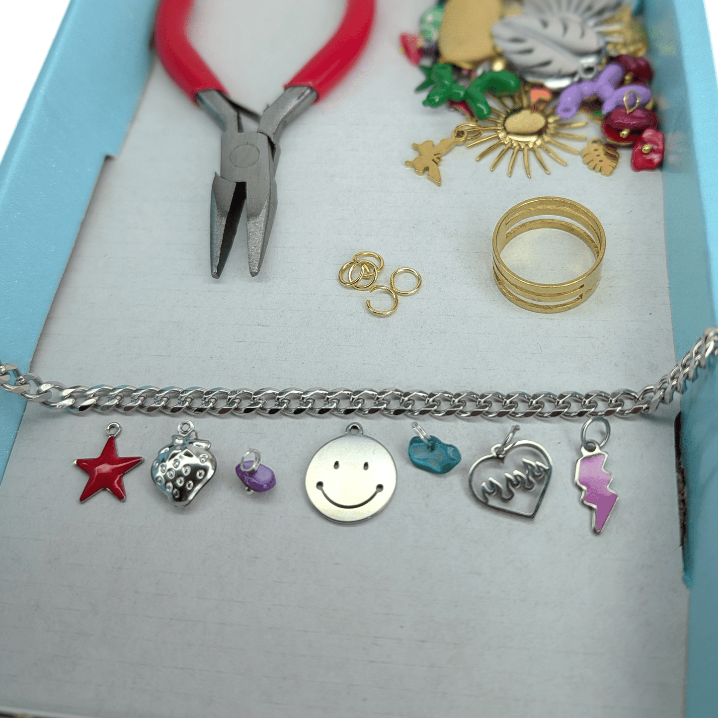 DIY make your own charm jewellery kit - Trend Tonic