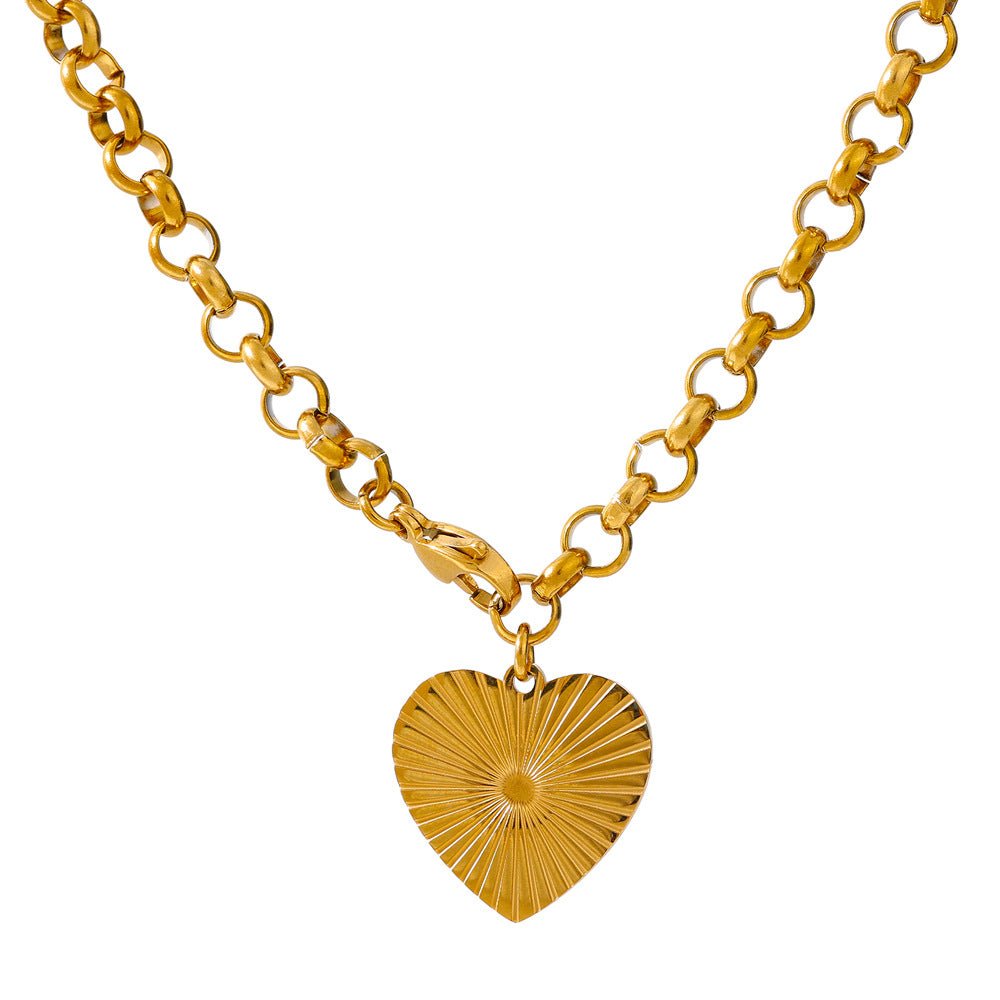Engraved sunbeam heart necklace - Trend Tonic