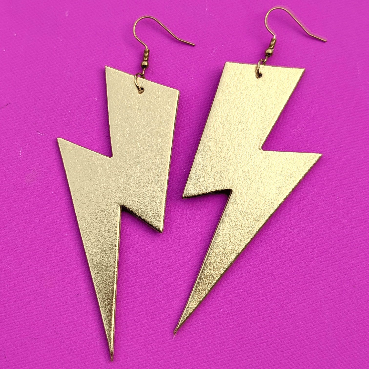 Extra large gold lightning bolt earrings - Trend Tonic