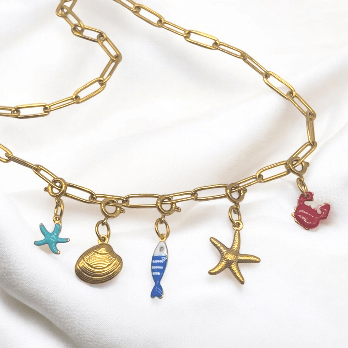 Gold sea charm necklace - Trend Tonic