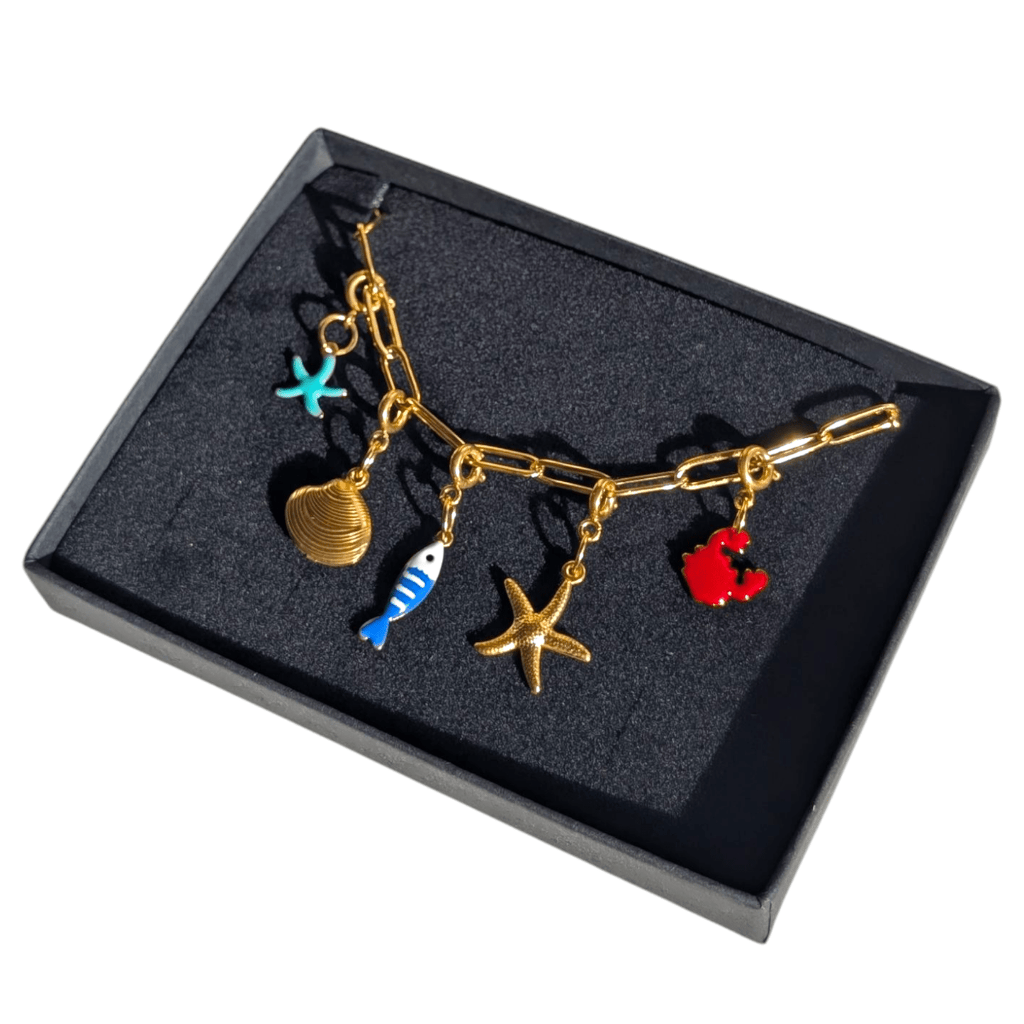 Gold sea charm necklace - Trend Tonic