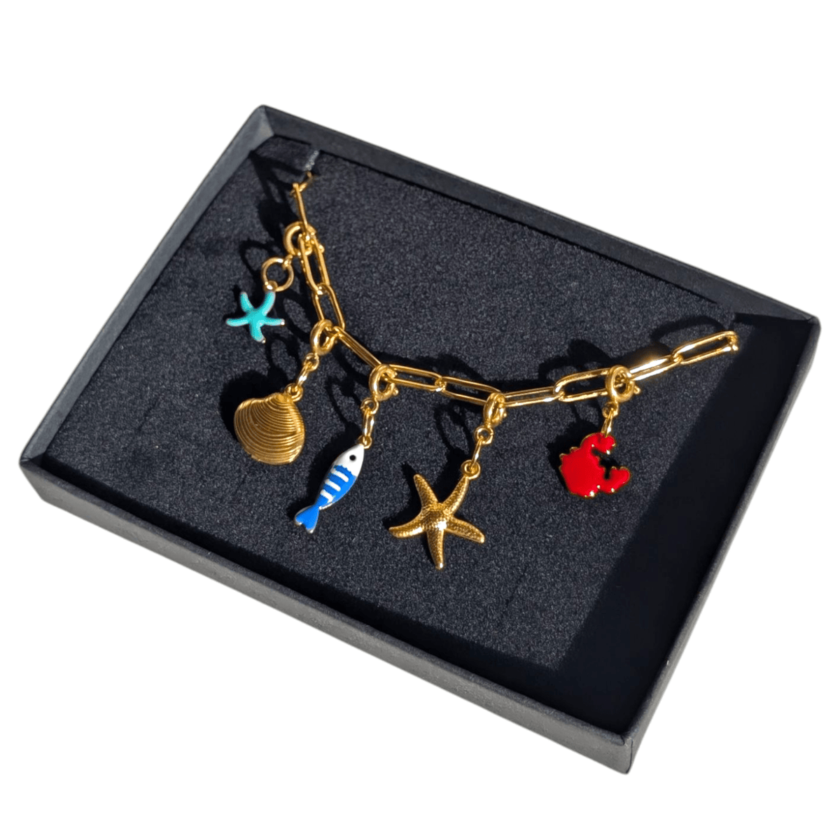 Gold sea charm necklace - Trend Tonic