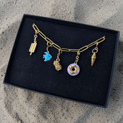 Gold seaside charm necklace - Trend Tonic