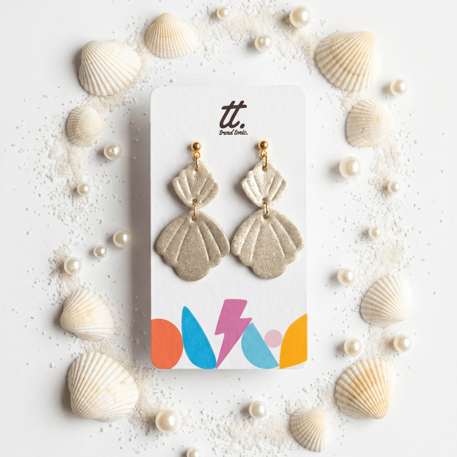 Gold shell drop earrings - Trend Tonic