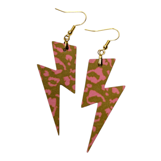 Green and blush leopard print lightning bolt cork earrings - Trend Tonic