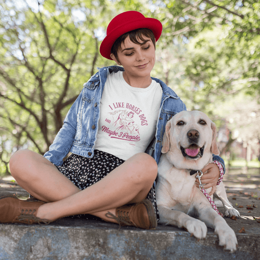 I like horses and three people t-shirt - Trend Tonic