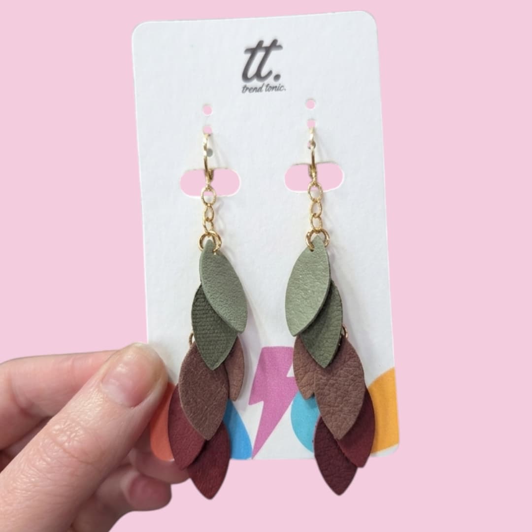 Leaf tassel earrings - Trend Tonic