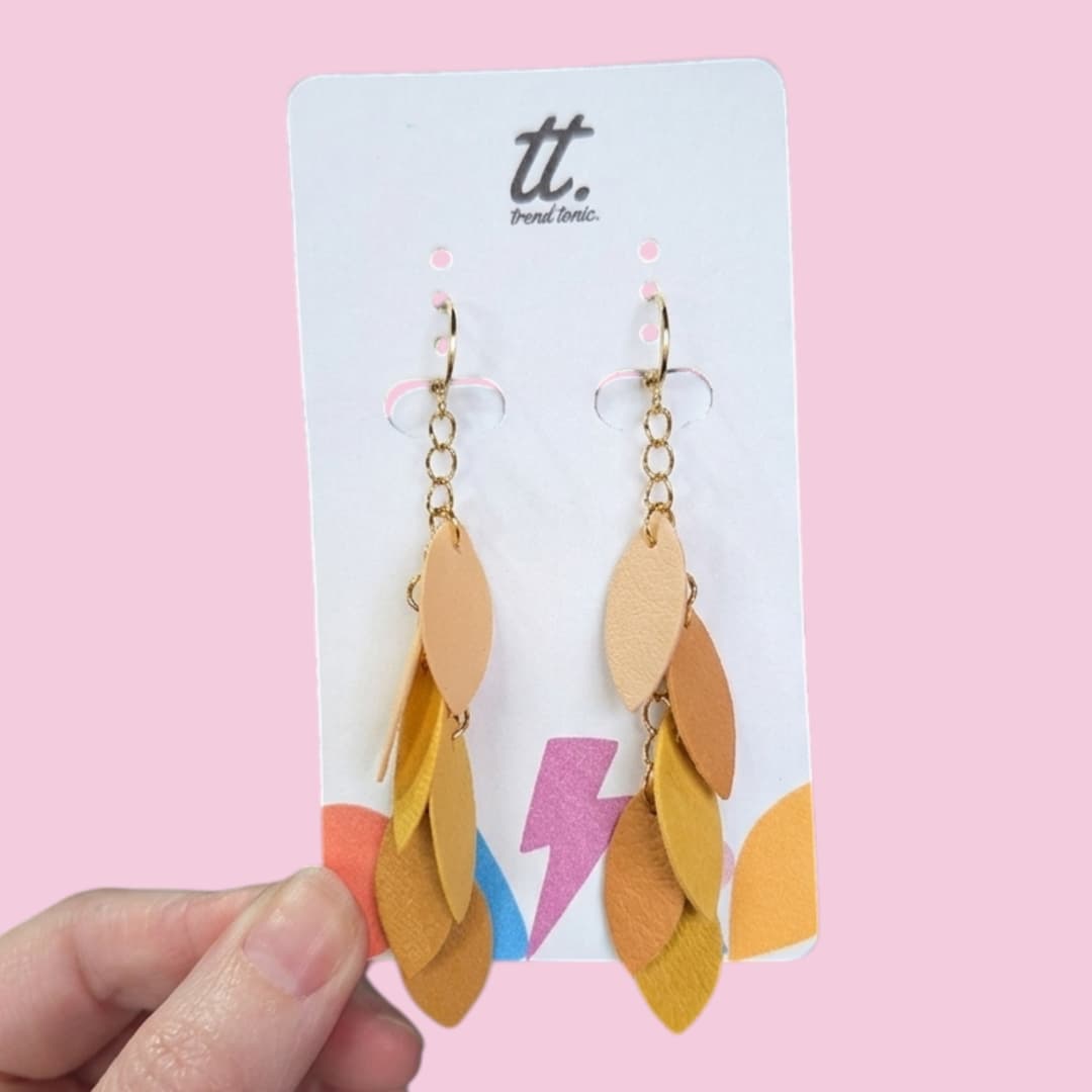 Leaf tassel earrings - Trend Tonic