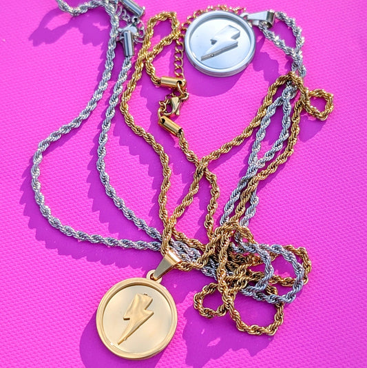 Lightning bolt talisman necklace - Trend Tonic