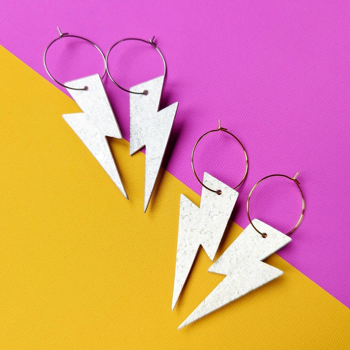 Metallic silver cork lightning bolt hoop earrings - Trend Tonic