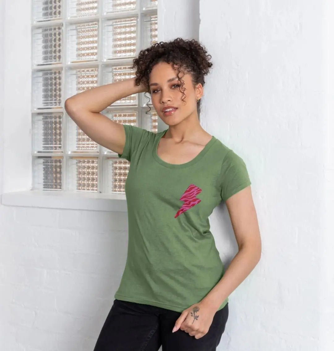 Pink and red zebra print lightning bolt scoop neck t-shirt - Trend Tonic