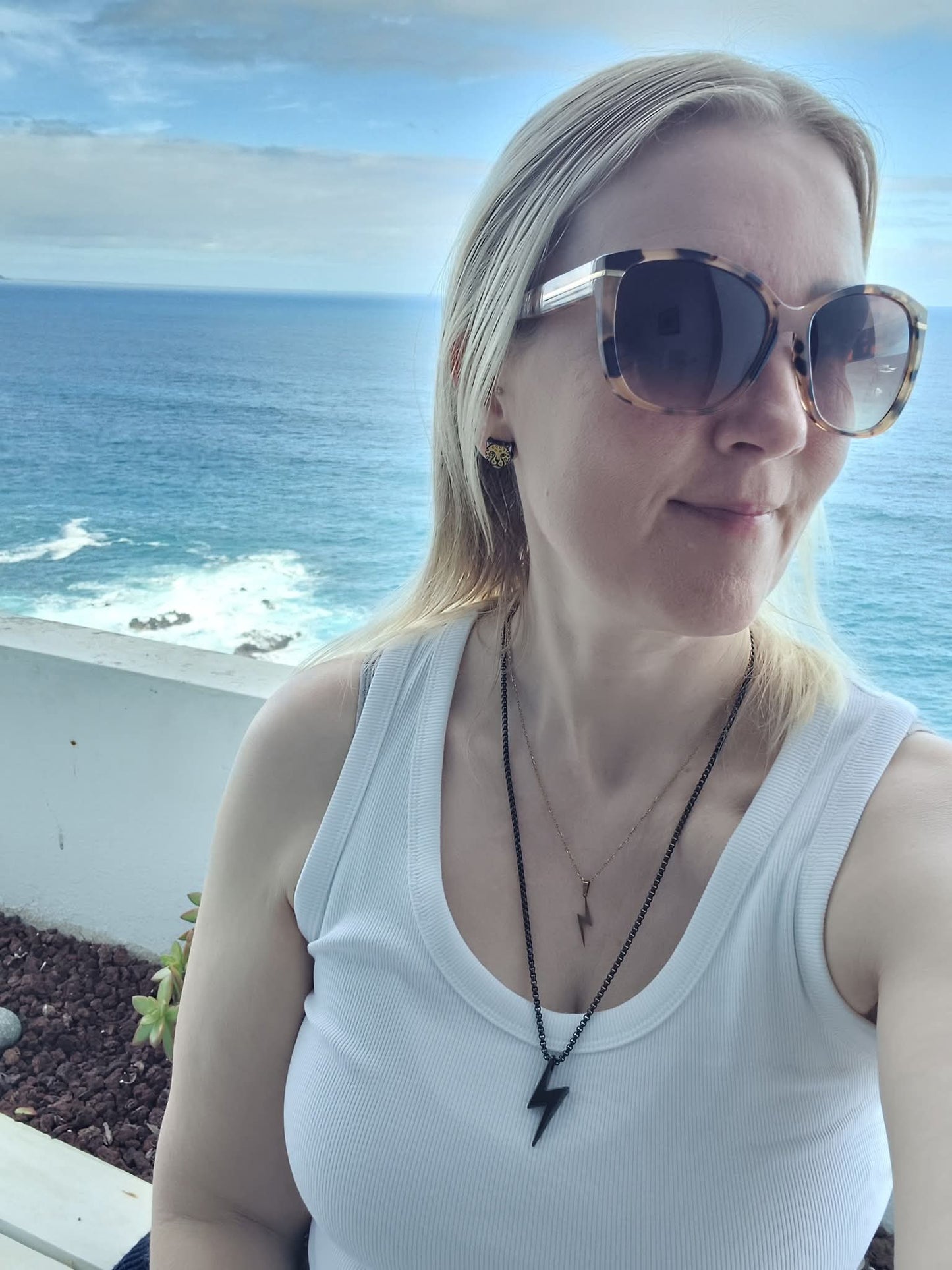 Long chunky lightning bolt necklace