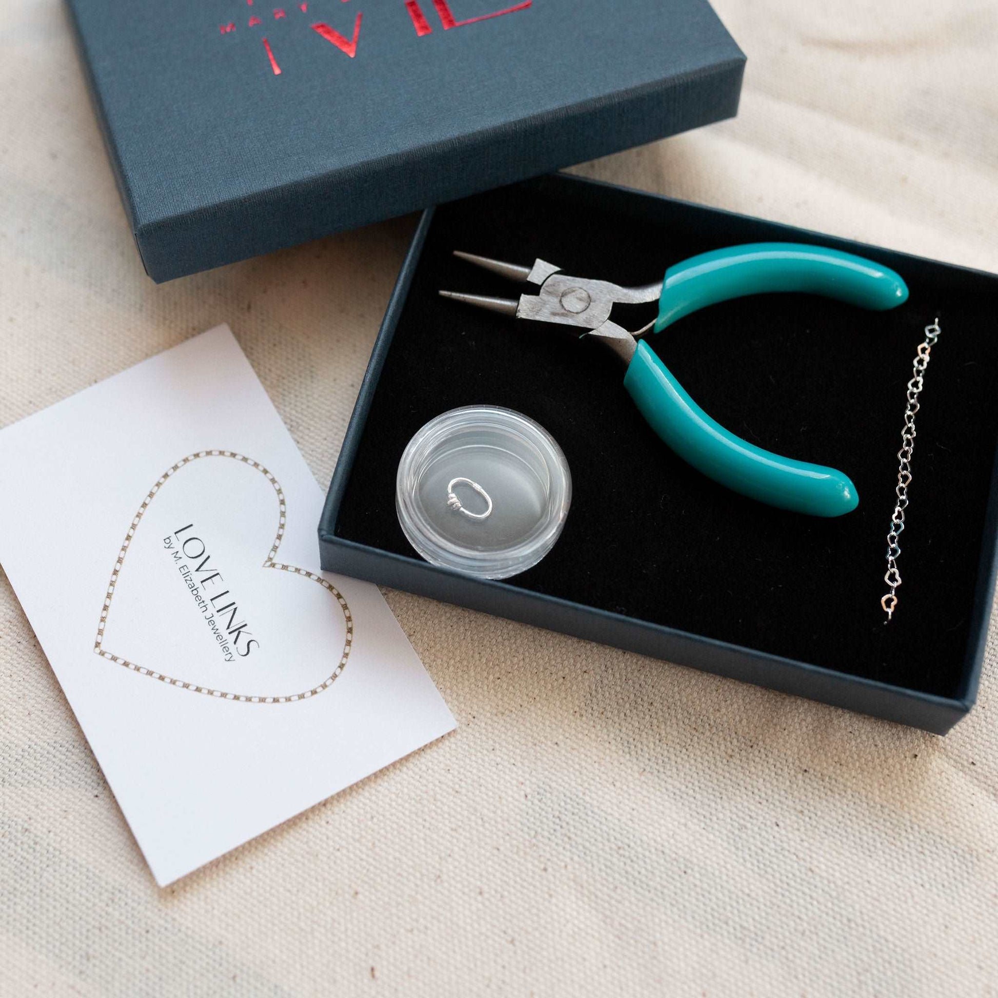 Silver paperclip chain love links permanent bracelet kit - Trend Tonic
