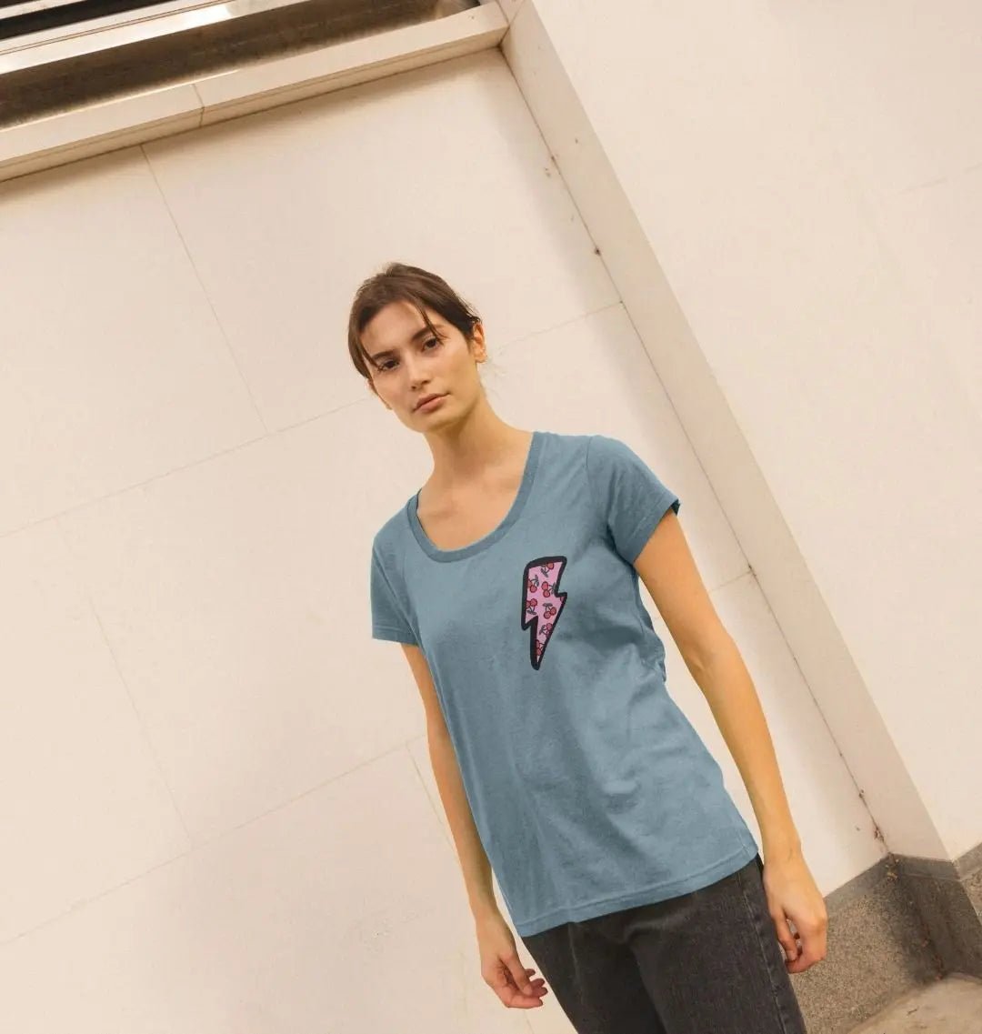 Very cherry scoop neck t-shirt - Trend Tonic