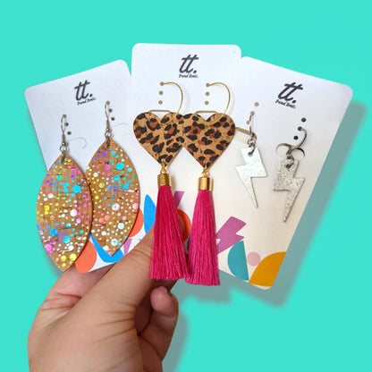 Leopard print heart and bright pink tassel earrings - Trend Tonic